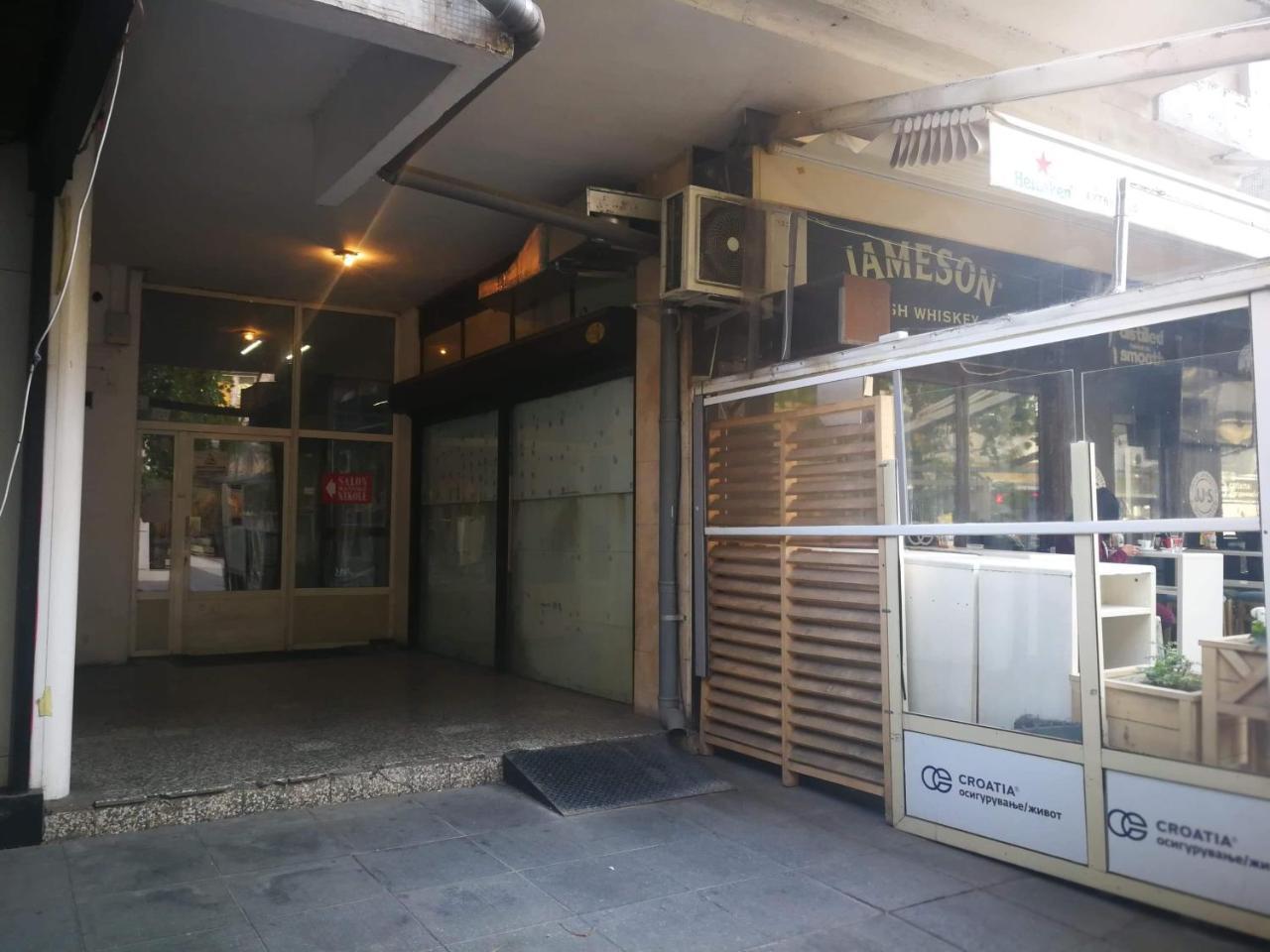 סקופיה Brick Apartment On Macedonia Pedestrian Street מראה חיצוני תמונה